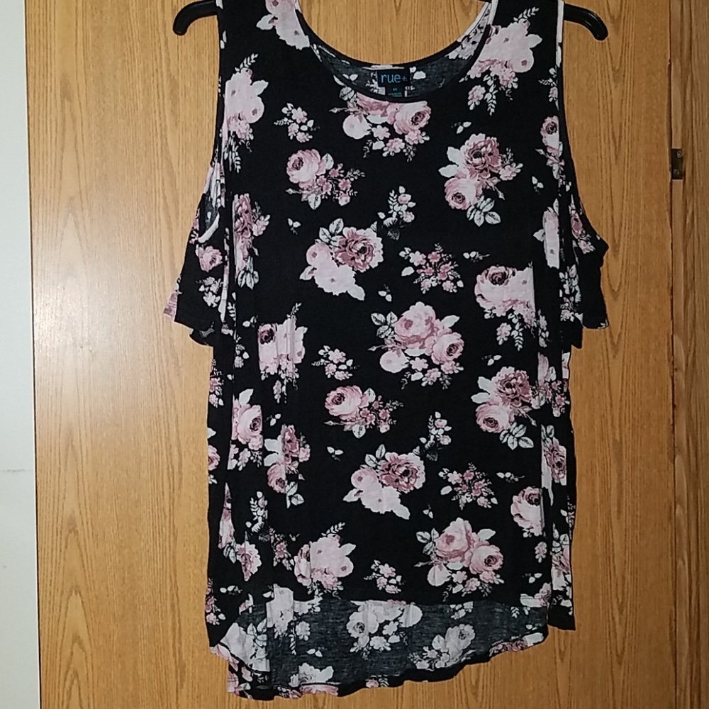 Short sleeve shirt